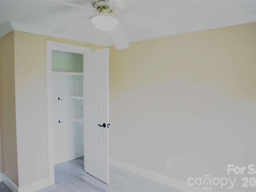 232 Summertree Drive, Troutman, NC 28166.  MLS# CAR4369245, YatesRealty ID 26553. 