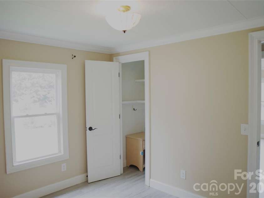 232 Summertree Drive, Troutman, NC 28166.  MLS# CAR4369245, YatesRealty ID 26553. 