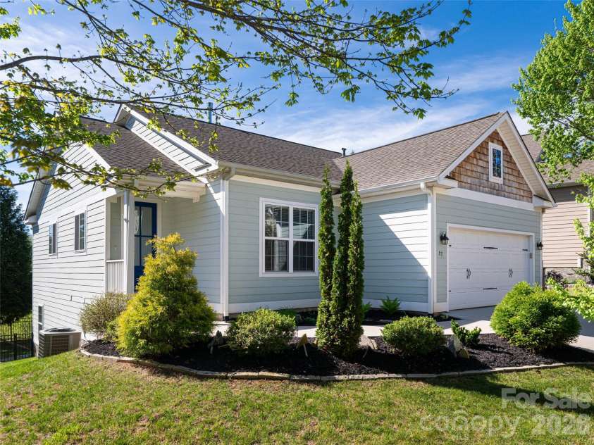 17 Dreambird Drive, Leicester, NC 28748.  MLS# CAR4370308, YatesRealty ID 26554. 