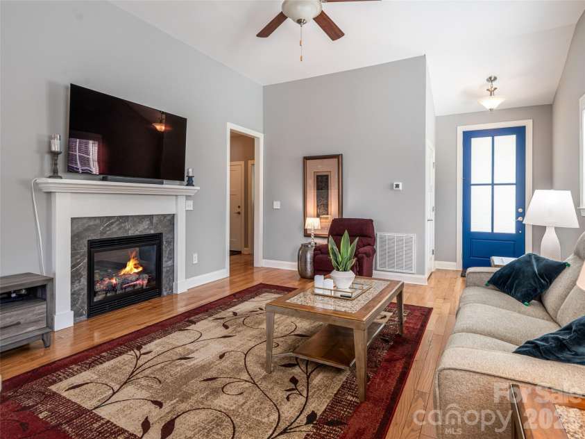 17 Dreambird Drive, Leicester, NC 28748.  MLS# CAR4370308, YatesRealty ID 26554. 