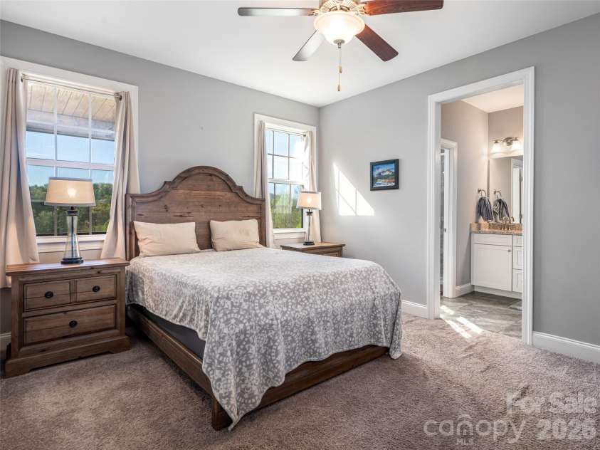 17 Dreambird Drive, Leicester, NC 28748.  MLS# CAR4370308, YatesRealty ID 26554. 