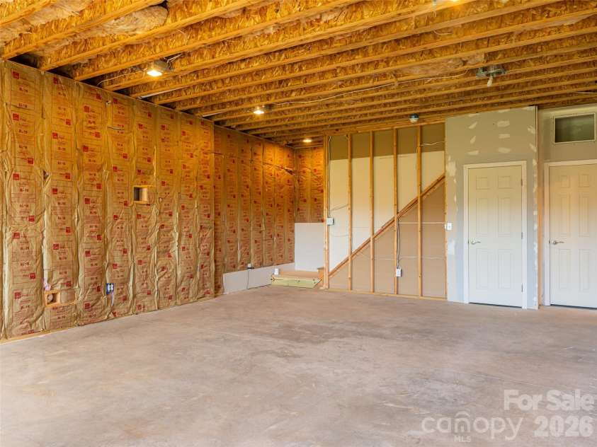 17 Dreambird Drive, Leicester, NC 28748.  MLS# CAR4370308, YatesRealty ID 26554. 