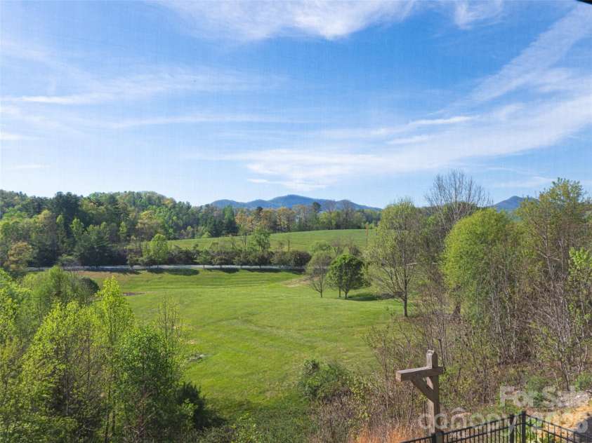 17 Dreambird Drive, Leicester, NC 28748.  MLS# CAR4370308, YatesRealty ID 26554. 