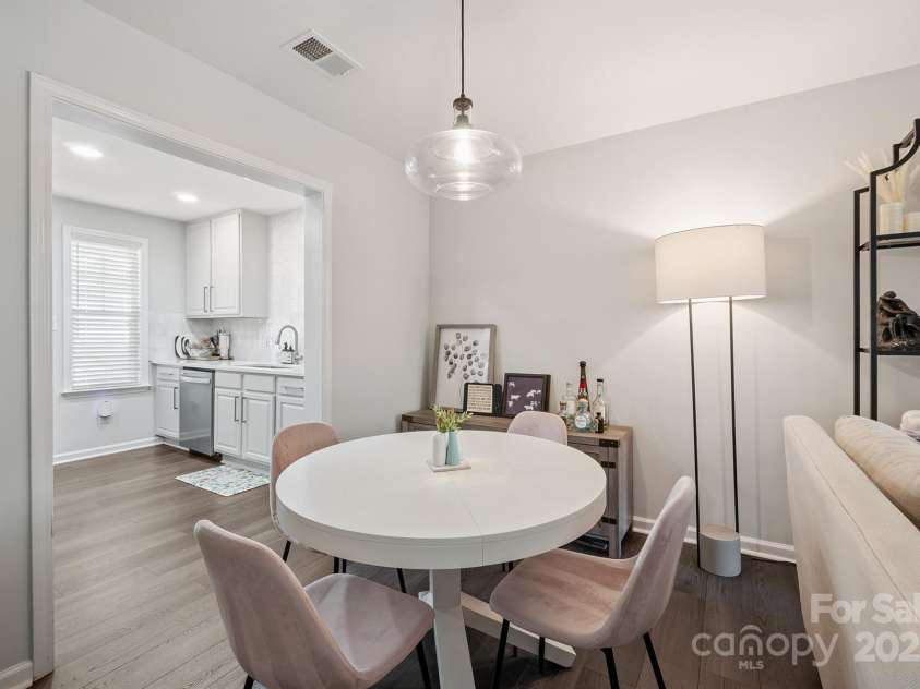 8412 Townley Road, Huntersville, NC 28078.  MLS# CAR4281969, YatesRealty ID 26554. Great Connectivity from Living to Dining to Kitchen - Perfect for Entertaining!