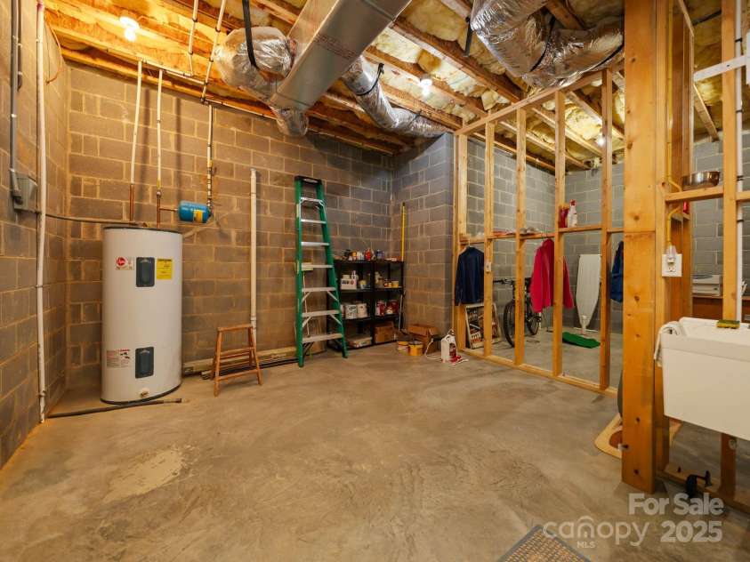 219 Hiwassee Road, Lake Toxaway, NC 28747.  MLS# CAR4264723, YatesRealty ID 26555. 