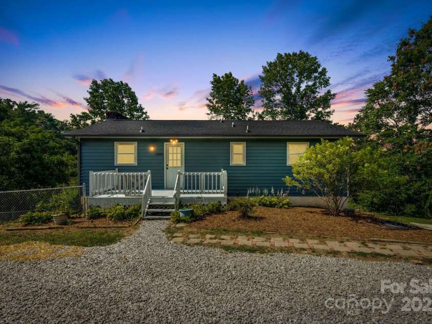 1360 Jupiter Road, Weaverville, NC 28787.  MLS# CAR4276296, YatesRealty ID 26556. 