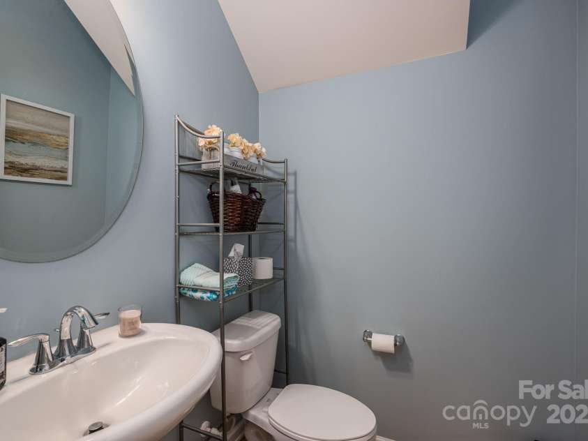 104 Wingstem Court, Mooresville, NC 28117.  MLS# CAR4269574, YatesRealty ID 26559. Half Bath