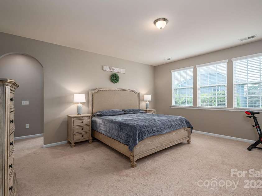 104 Wingstem Court, Mooresville, NC 28117.  MLS# CAR4269574, YatesRealty ID 26559. Primary Suite