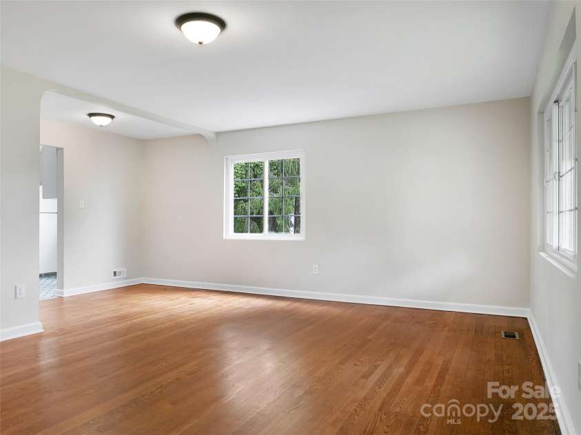 255 North Country Club Road, Brevard, NC 28712.  MLS# CAR4290219, YatesRealty ID 2656. 