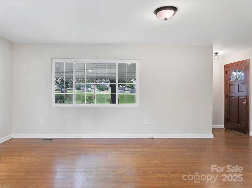 255 North Country Club Road, Brevard, NC 28712.  MLS# CAR4290219, YatesRealty ID 2656. 