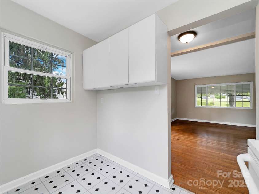 255 North Country Club Road, Brevard, NC 28712.  MLS# CAR4290219, YatesRealty ID 2656. 