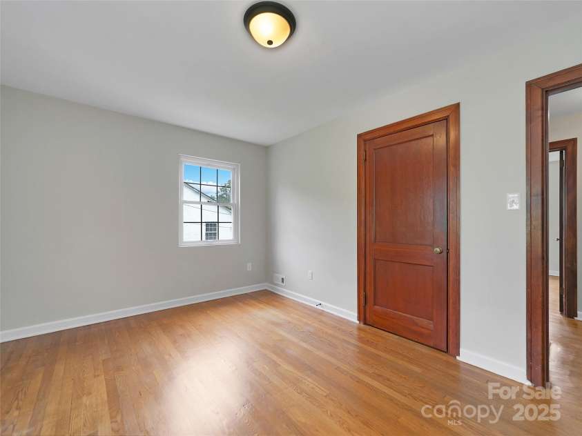 255 North Country Club Road, Brevard, NC 28712.  MLS# CAR4290219, YatesRealty ID 2656. 