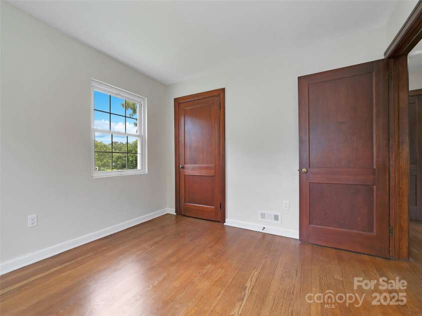 255 North Country Club Road, Brevard, NC 28712.  MLS# CAR4290219, YatesRealty ID 2656. 