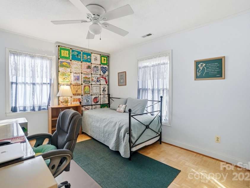 6309 Pineburr Road, Charlotte, NC 28211.  MLS# CAR4319188, YatesRealty ID 2656. 