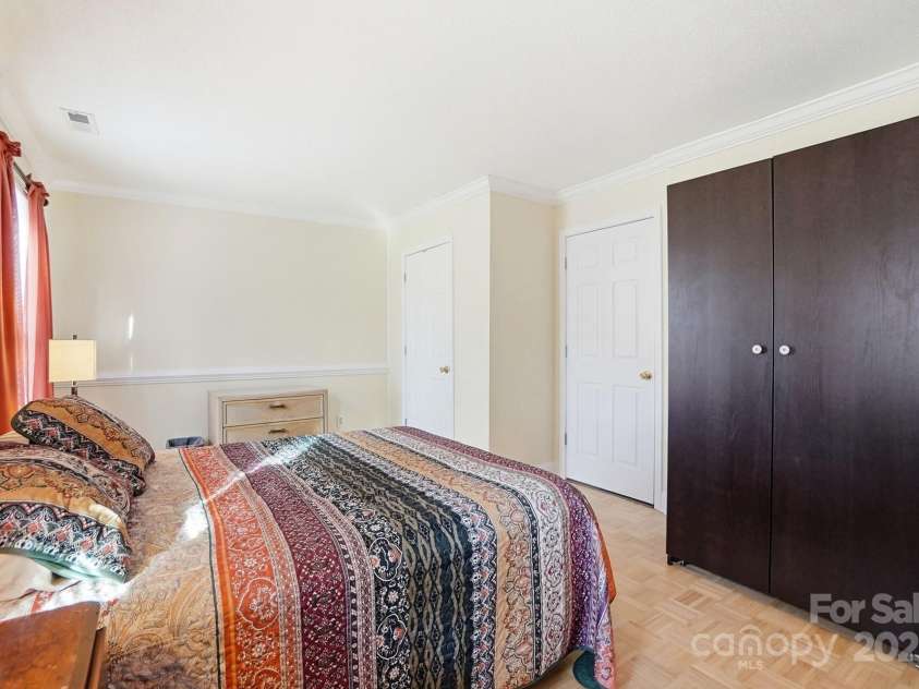 6309 Pineburr Road, Charlotte, NC 28211.  MLS# CAR4319188, YatesRealty ID 2656. 