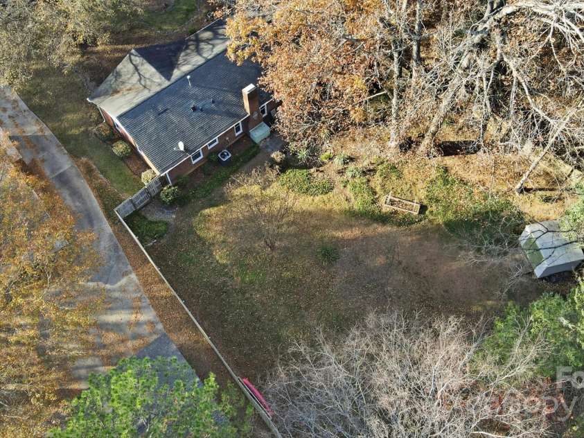 6309 Pineburr Road, Charlotte, NC 28211.  MLS# CAR4319188, YatesRealty ID 2656. 