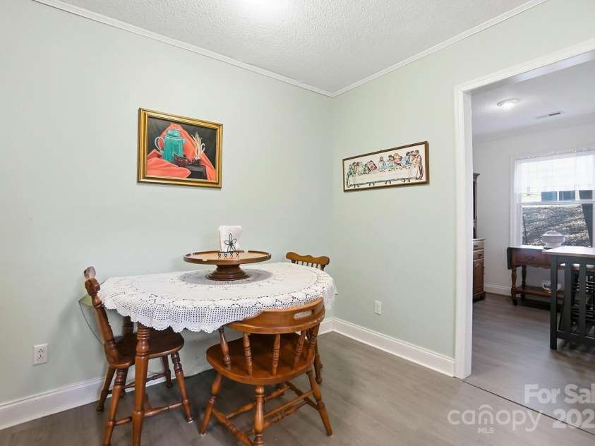 6309 Pineburr Road, Charlotte, NC 28211.  MLS# CAR4319188, YatesRealty ID 2656. 