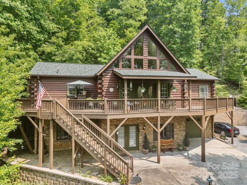 158 Raven Boulevard, Lake Lure, NC 28746.  MLS# CAR4266725, YatesRealty ID 26560. 