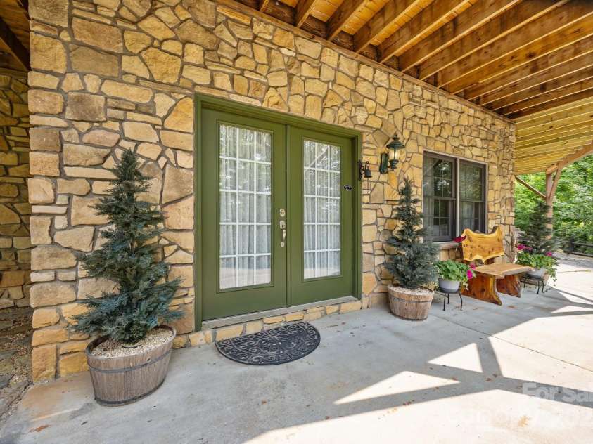 158 Raven Boulevard, Lake Lure, NC 28746.  MLS# CAR4266725, YatesRealty ID 26560. 