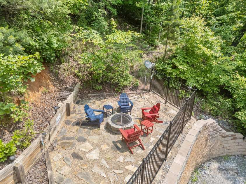 158 Raven Boulevard, Lake Lure, NC 28746.  MLS# CAR4266725, YatesRealty ID 26560. 