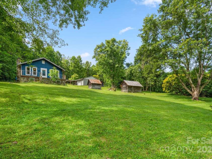 2428 Hamburg Road, Mars Hill, NC 28754.  MLS# CAR4270974, YatesRealty ID 26562. Beautiful Setting