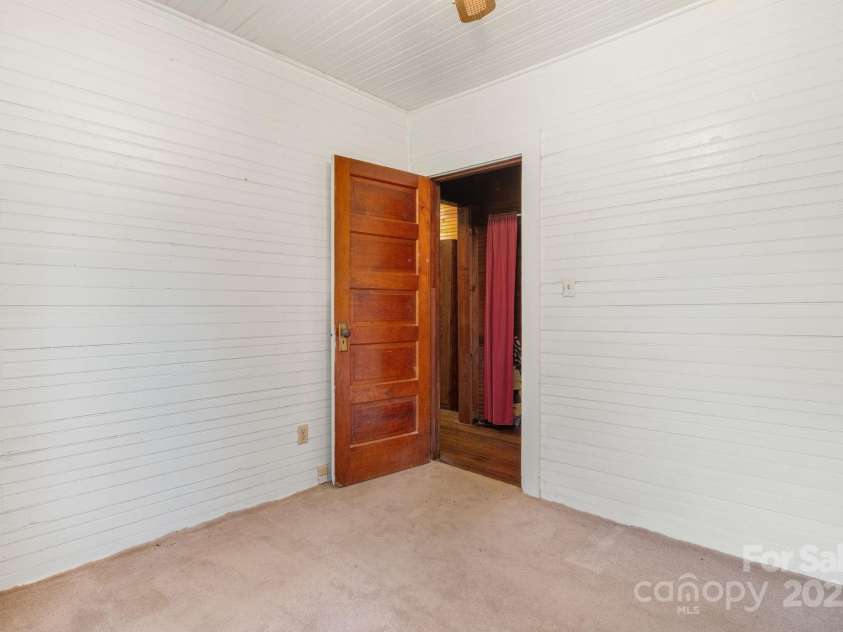 2428 Hamburg Road, Mars Hill, NC 28754.  MLS# CAR4270974, YatesRealty ID 26562. Bedroom 2