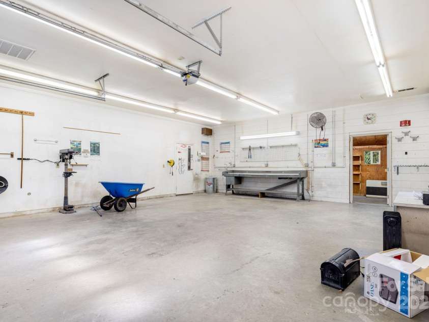 2428 Hamburg Road, Mars Hill, NC 28754.  MLS# CAR4270974, YatesRealty ID 26562. Garage/Workshop Interior