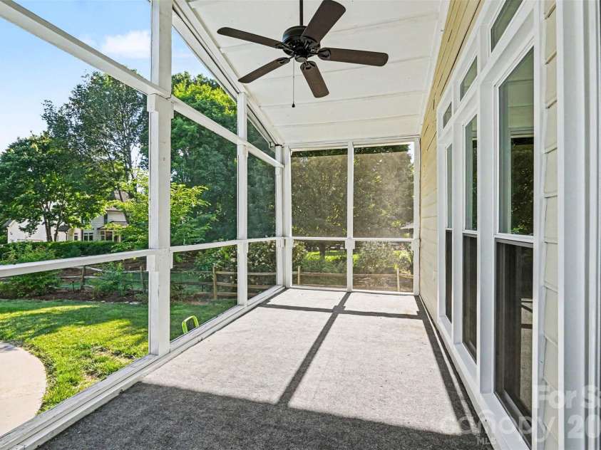 7068 Kidwelly Lane, Matthews, NC 28104.  MLS# CAR4379419, YatesRealty ID 26562. 