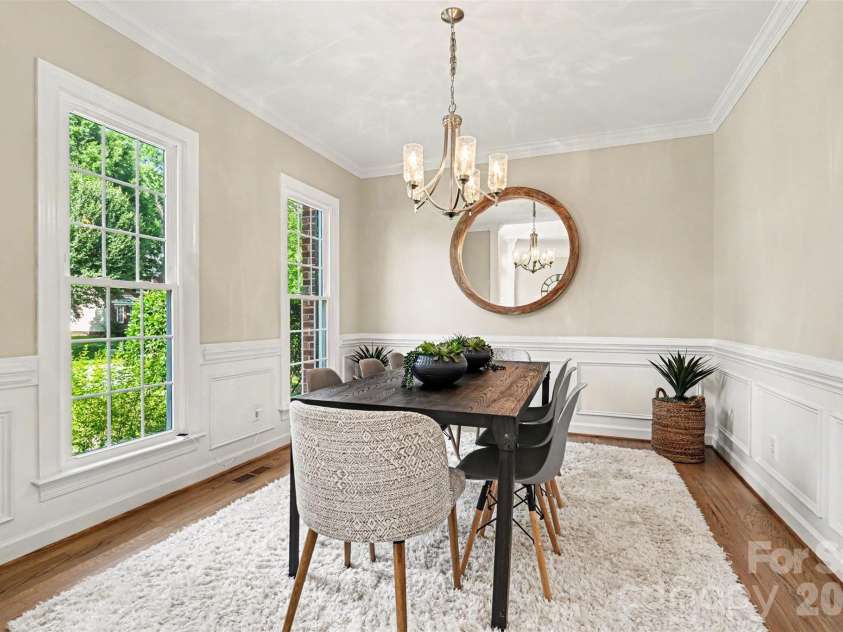 7068 Kidwelly Lane, Matthews, NC 28104.  MLS# CAR4379419, YatesRealty ID 26562. 