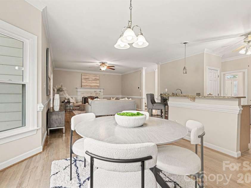 7068 Kidwelly Lane, Matthews, NC 28104.  MLS# CAR4379419, YatesRealty ID 26562. 