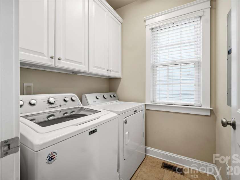 11507 Ardrey Crest Drive, Charlotte, NC 28277.  MLS# CAR4380098, YatesRealty ID 26563. 
