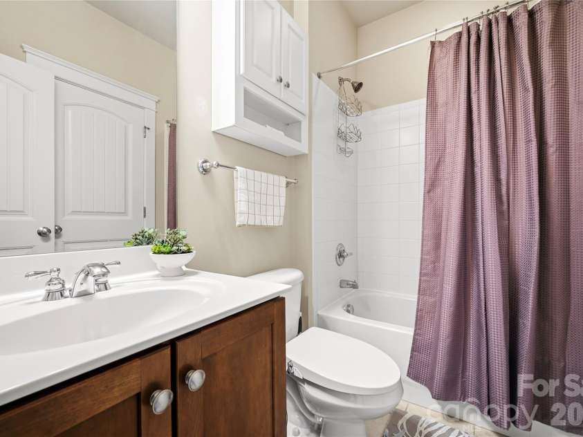 11507 Ardrey Crest Drive, Charlotte, NC 28277.  MLS# CAR4380098, YatesRealty ID 26563. 