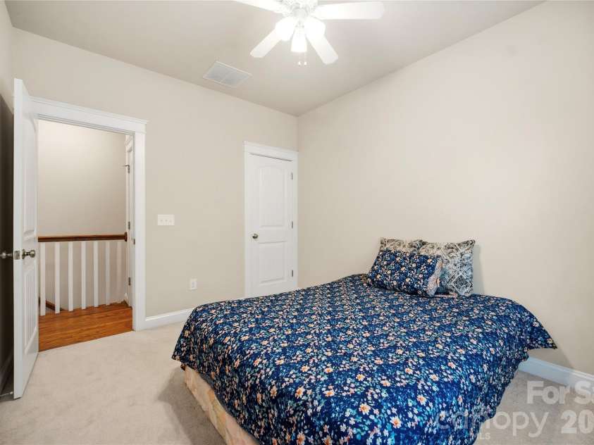 11507 Ardrey Crest Drive, Charlotte, NC 28277.  MLS# CAR4380098, YatesRealty ID 26563. 