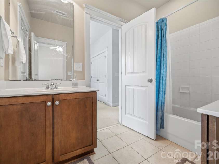 11507 Ardrey Crest Drive, Charlotte, NC 28277.  MLS# CAR4380098, YatesRealty ID 26563. 