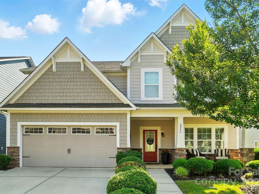 2246 Bluebell Way, Tega Cay, SC 29708.  MLS# CAR4266923, YatesRealty ID 26564. 