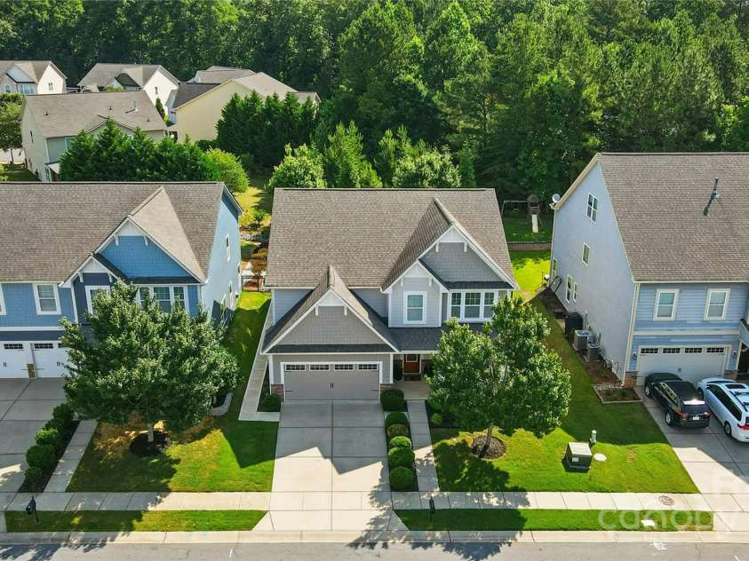 2246 Bluebell Way, Tega Cay, SC 29708.  MLS# CAR4266923, YatesRealty ID 26564. 