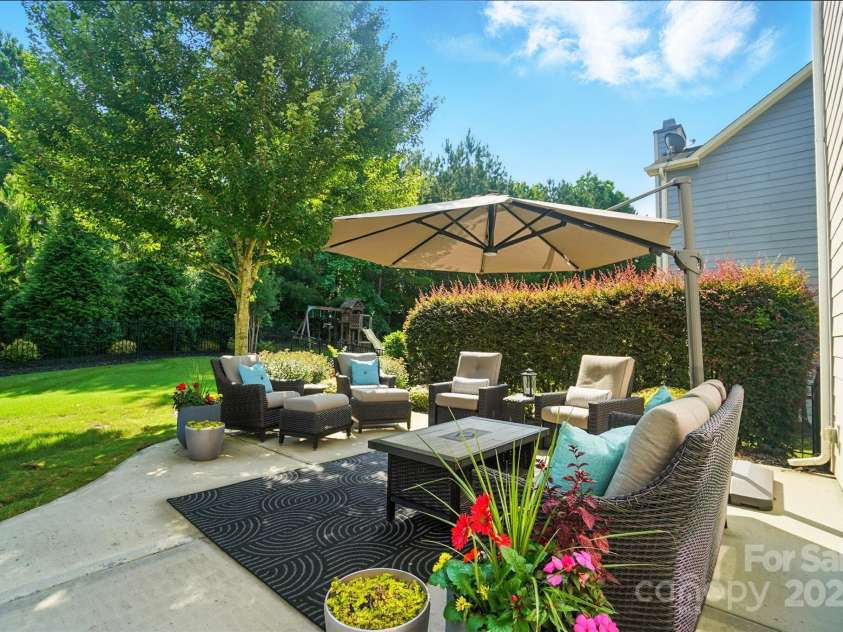 2246 Bluebell Way, Tega Cay, SC 29708.  MLS# CAR4266923, YatesRealty ID 26564. 
