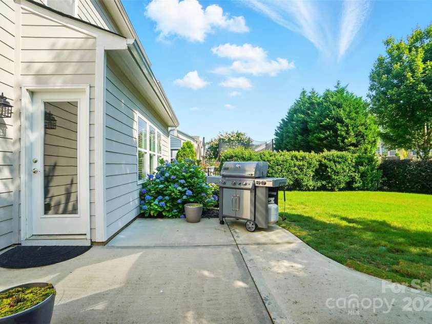 2246 Bluebell Way, Tega Cay, SC 29708.  MLS# CAR4266923, YatesRealty ID 26564. 