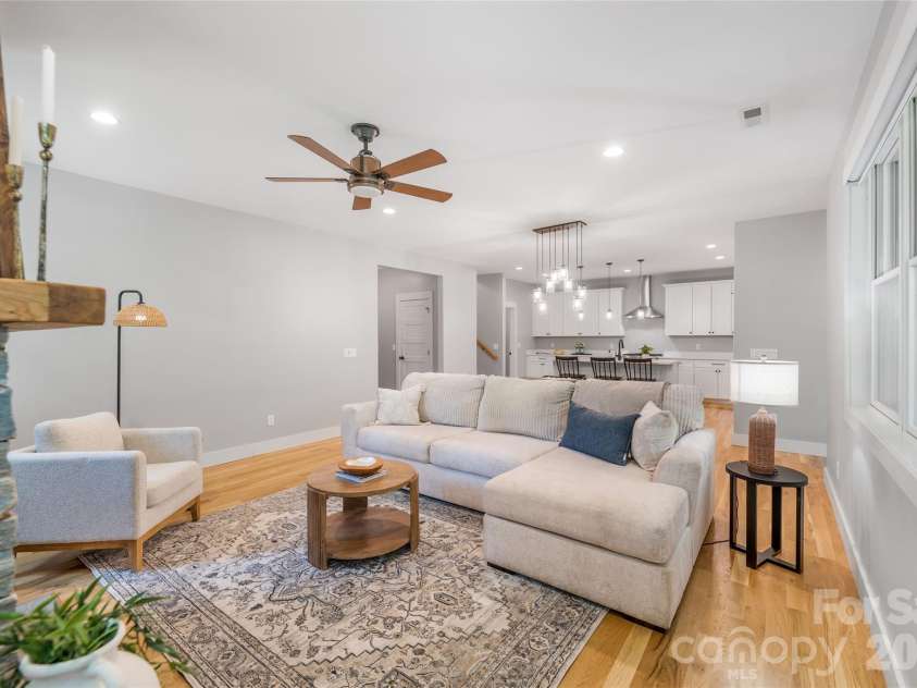 9 Ashe Park Circle, Asheville, NC 28806.  MLS# CAR4377416, YatesRealty ID 26564. 