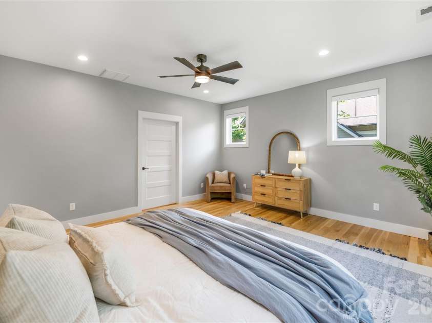 9 Ashe Park Circle, Asheville, NC 28806.  MLS# CAR4377416, YatesRealty ID 26564. 