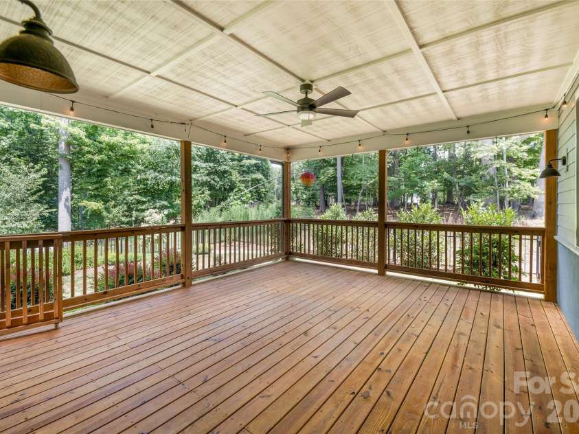 9 Ashe Park Circle, Asheville, NC 28806.  MLS# CAR4377416, YatesRealty ID 26564. 