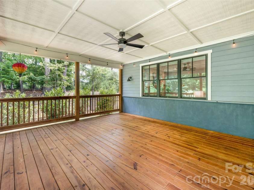 9 Ashe Park Circle, Asheville, NC 28806.  MLS# CAR4377416, YatesRealty ID 26564. 