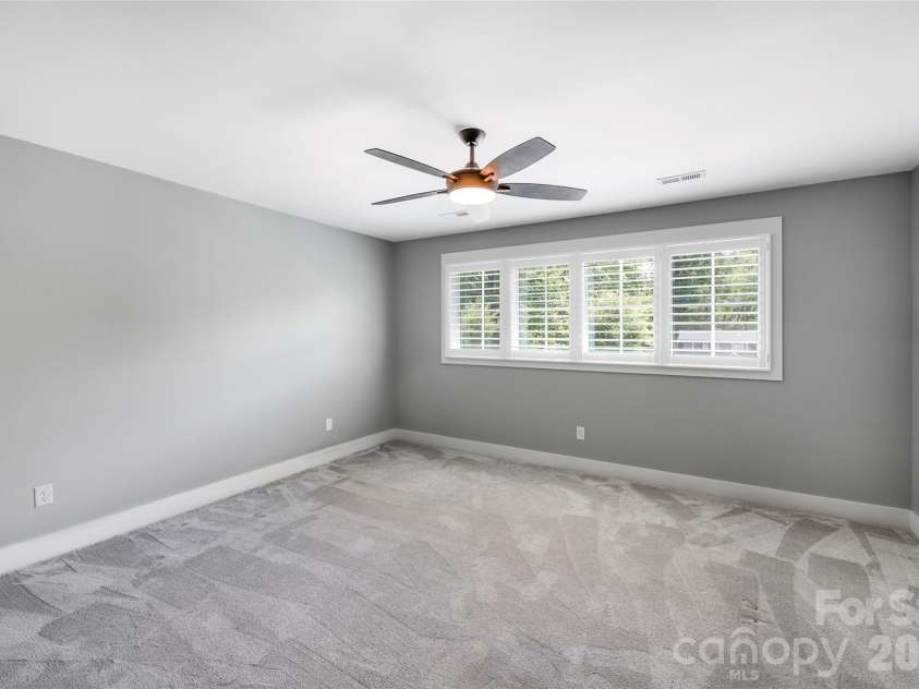 9 Ashe Park Circle, Asheville, NC 28806.  MLS# CAR4377416, YatesRealty ID 26564. HUGE 4th bedroom makes a great flexible space.
