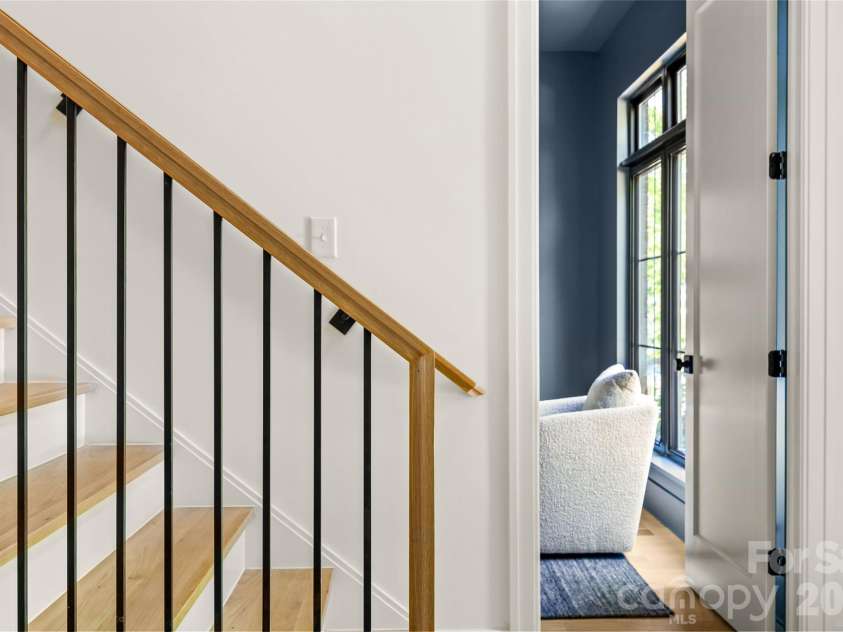 2005 Chatham Avenue, Charlotte, NC 28205.  MLS# CAR4358896, YatesRealty ID 26565. 