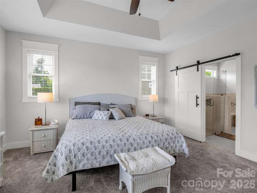 27 Spelter Street, Hendersonville, NC 28792.  MLS# CAR4381868, YatesRealty ID 26566. 
