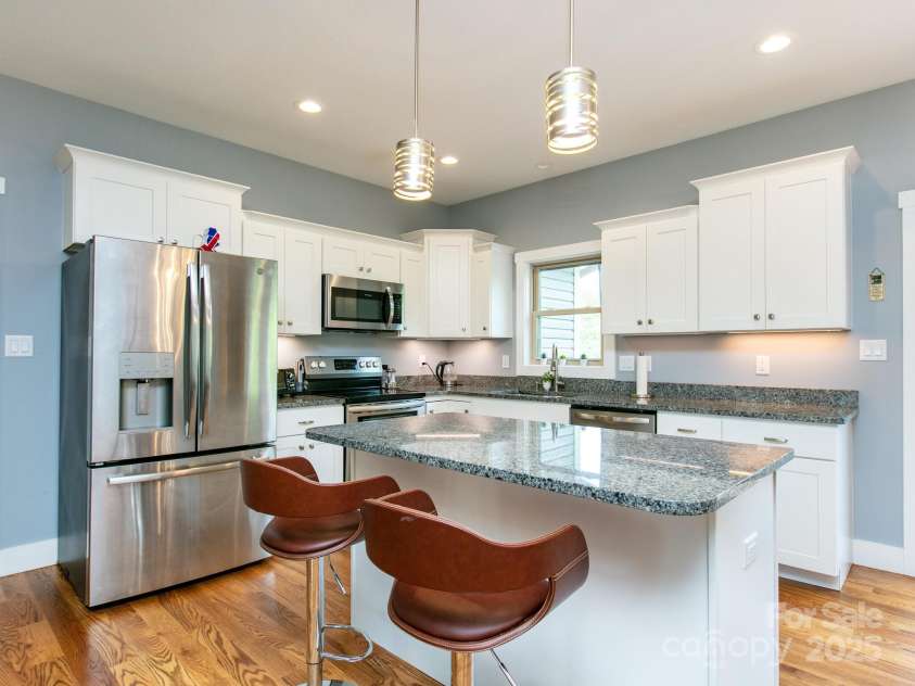 5 Pine Drive, Weaverville, NC 28787.  MLS# CAR4257819, YatesRealty ID 26567. Stainless appliances