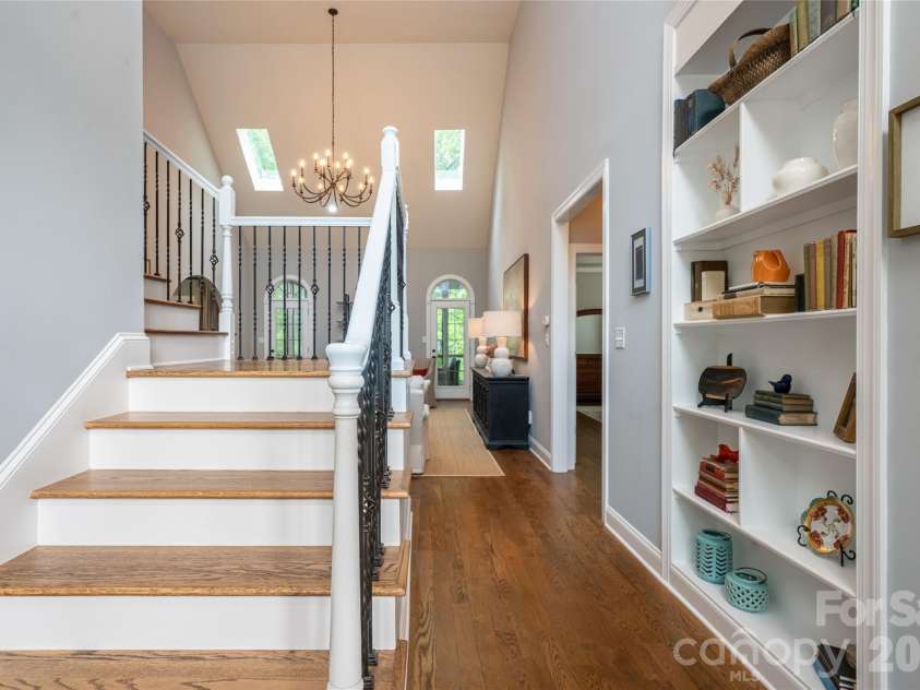 75 Ledgestone Drive, Fairview, NC 28730.  MLS# CAR4371731, YatesRealty ID 26567. 