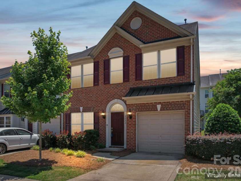 3233 Park South Station Boulevard, Charlotte, NC 28210.  MLS# CAR4381537, YatesRealty ID 26568. 