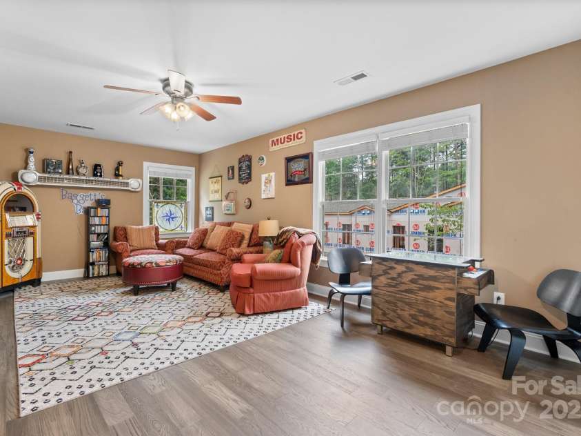 4007 Lake Shore Road, Denver, NC 28037.  MLS# CAR4271111, YatesRealty ID 26569. Bonus room