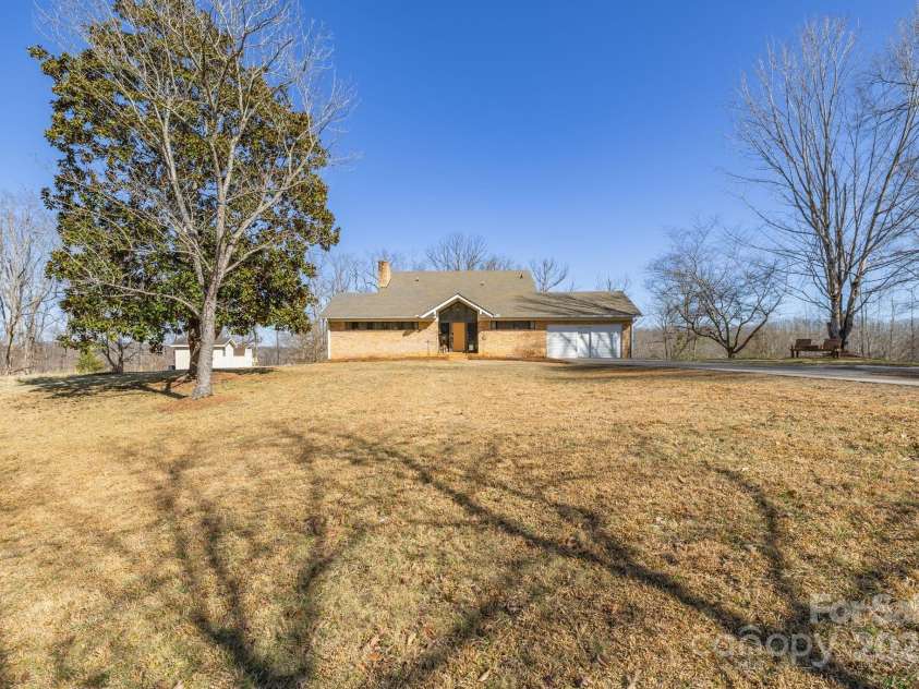 671 Happy Home School Road, Ruffin, NC 27326.  MLS# CAR4234620, YatesRealty ID 2657. 